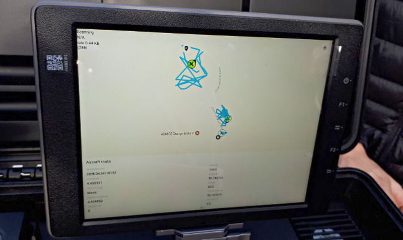 Immagine che mostra il monitor del sistema DJI Aeroscope